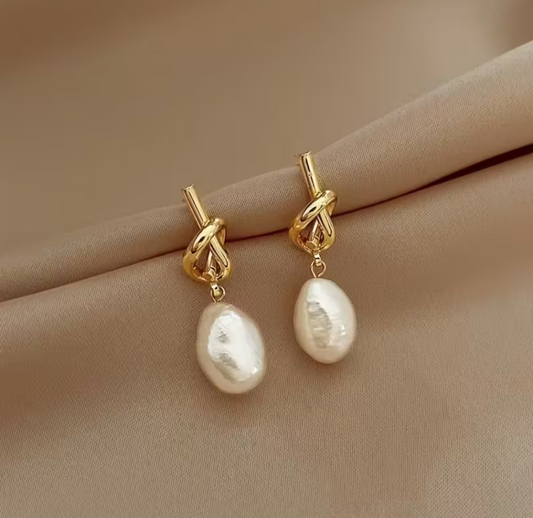 Boucles d'oreilles en style baroque élégant