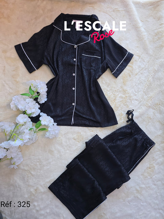 Pyjama en satin 325