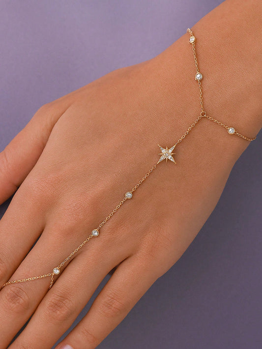 Un bracelet يد يمنية