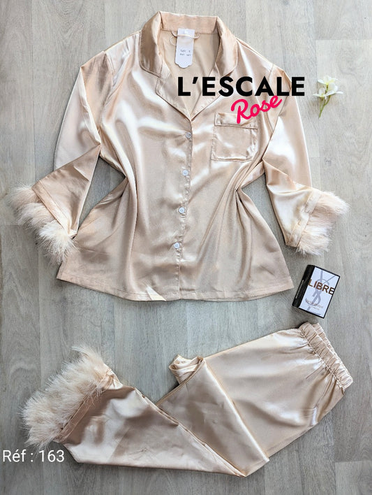 Pyjamas en satin 163